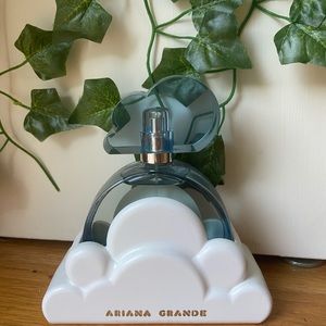 ARIANA GRANDE CLOUD PERFUME